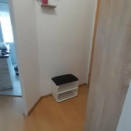Lejlighed Mieszkanie 48m Kw 2 Balkon Os Bukowe Ul Staszica Zameldowanie 24h Zakaz Imprez